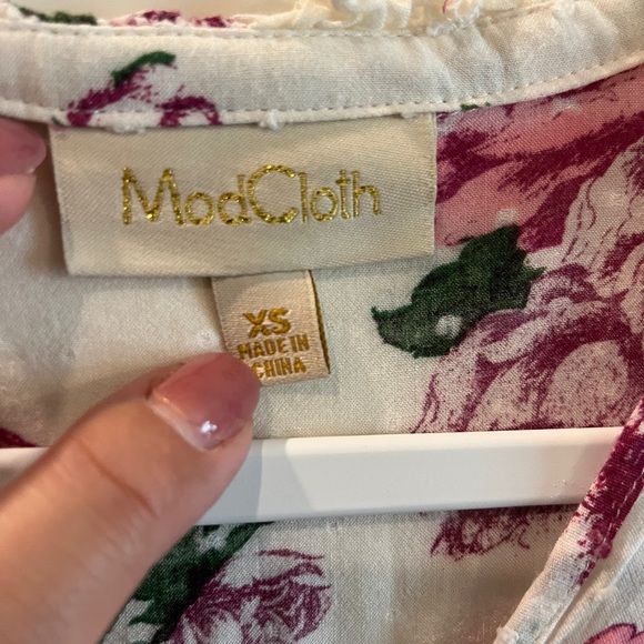 ModCloth Pink White Rose Floral Swiss Dot Rayon Keyhole Neck Tie Blouse Top XS - Picture 4 of 11